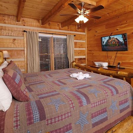 Вилла Highland Hideaway Гатлинбург Экстерьер фото