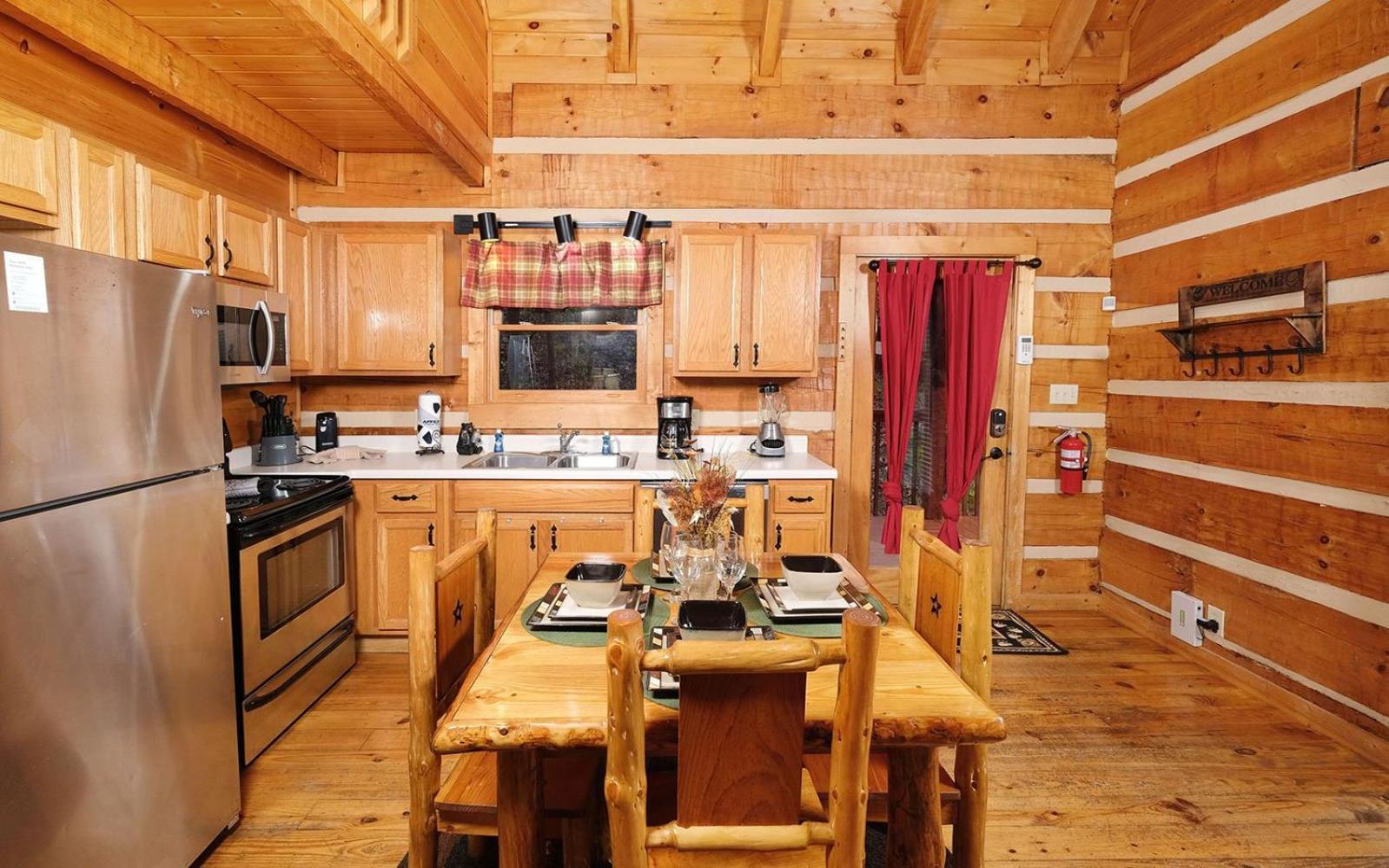 Вилла Highland Hideaway Гатлинбург Экстерьер фото